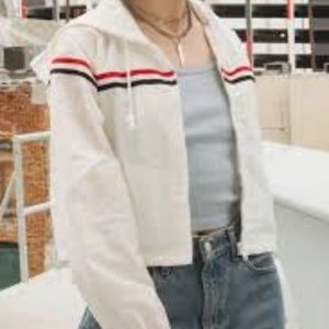 Brandy Melville Henrietta Cropped Windbreaker